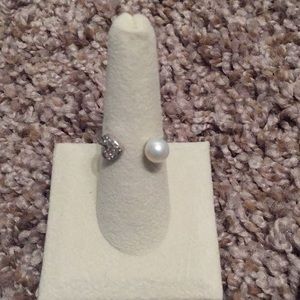 Vantel Pearls Heart Rope Wrap Ring (size 7)